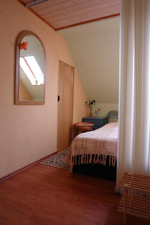 Ferienwohnung Bimmelbahn-Blick Neudorf  الغرفة الصورة