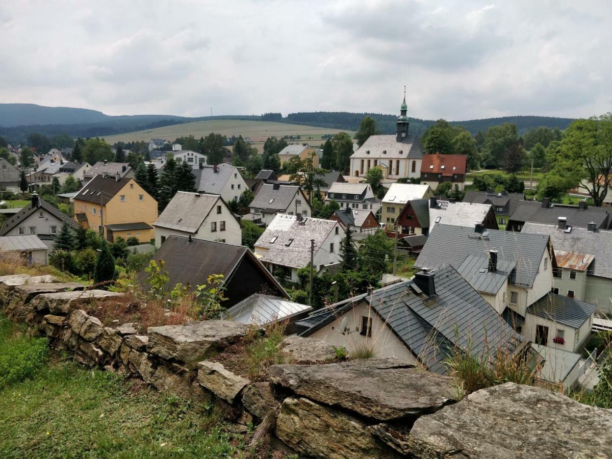 Ferienwohnung Bimmelbahn-Blick Neudorf  المظهر الخارجي الصورة